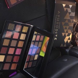 Aphrodite eyeshadow pallet
